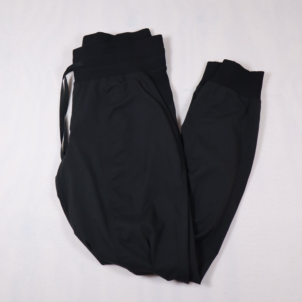 Lululemon High-Rise Jogger Size 6 Black Athleisure Athletic Walking Yoga Workout